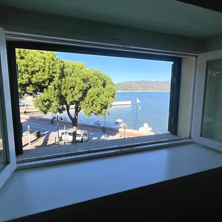 公寓 Lungomare Seafront - Goelba 坎普码港