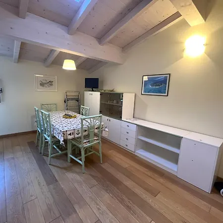 Lungomare Seafront - Goelba Apartment Marina di Campo